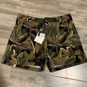 Who What Wear Size 8 Tropical Shorts